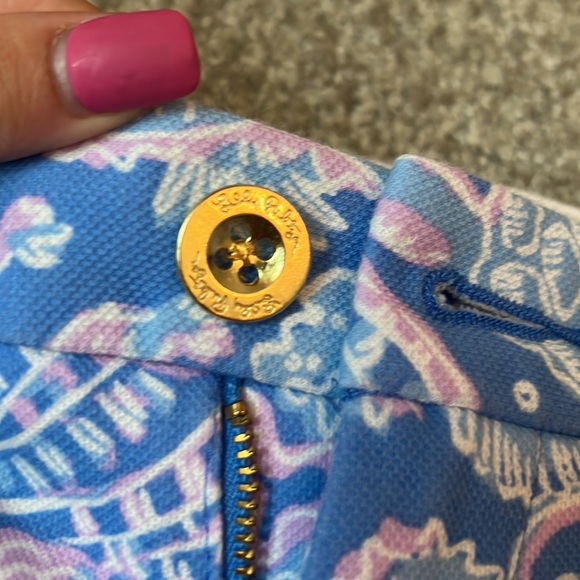 lilly pulitzer shorts - Picture 3 of 7